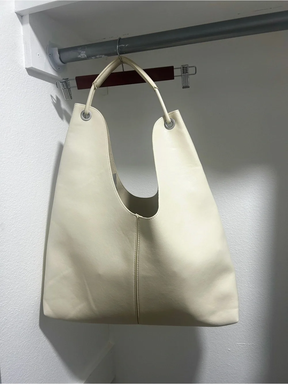 BCBG soft slouchy